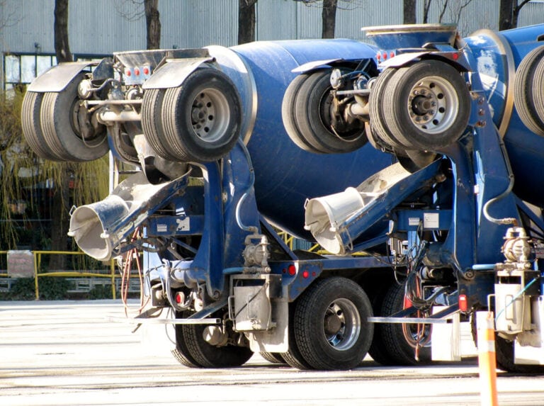 Rear discharge cement mixer machines.
